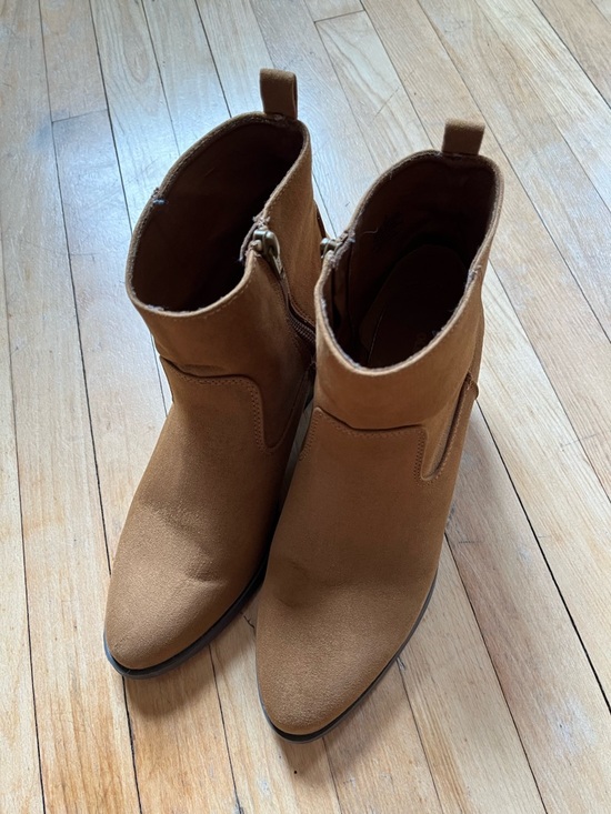 Old Navy Camel Suede-Look Ankle Booties - Picture 5 of 8